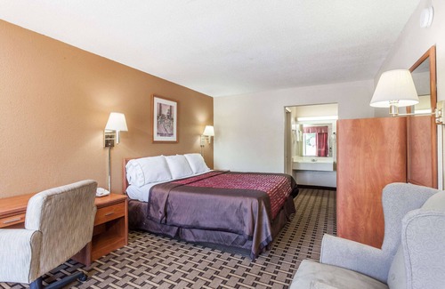 Murfreesboro Hotel | Knights Inn Murfreesboro