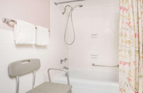 Wabash Hotel | Knights Inn Wabash