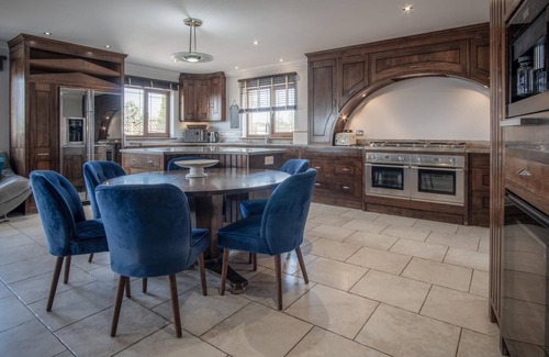 Narberth Casa | Knights Rest - 4 Bed Holiday Home - Princes Gate