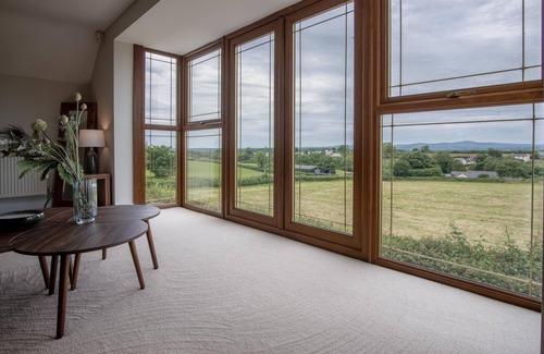 Narberth Casa | Knights Rest - 4 Bed Holiday Home - Princes Gate