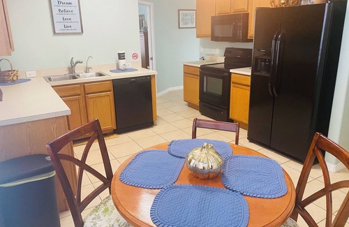 Sunset Ridge Casa | Knollwood villa with pool