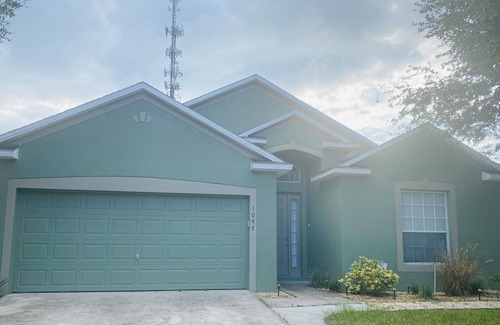 Sunset Ridge Casa | Knollwood villa with pool