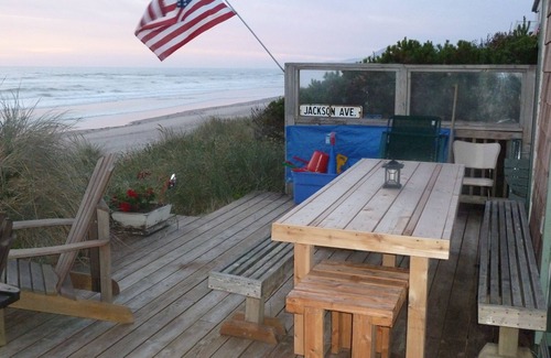 Rockaway Beach Casa | NUDO MUY ALOJAMIENTO, Oceanfront Home, Rockaway Beach, OR.