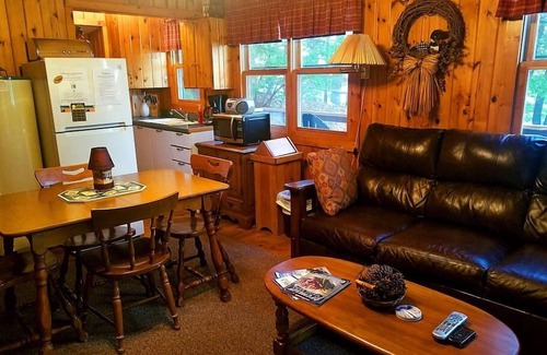 Minocqua Casa | Knotty Pine: Norway - On Lake Minocqua