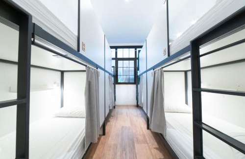 Gros Hostal | Koba Hostel