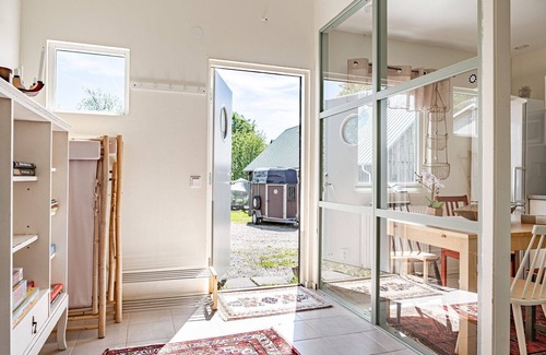 Laholm Apartamento | Kockabygget: Charming holiday apartment on a rural farm outside Laholm | SE02059