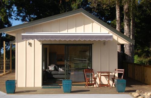 Parua Bay Casa | Kohinui Glade Holiday Cottage