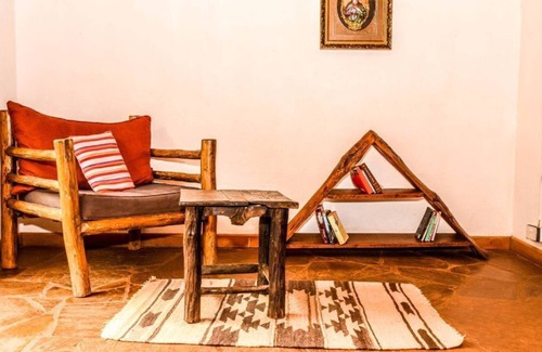 Langata Cabaña | Koi guest House