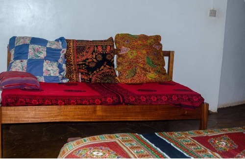 Langata Cabaña | Koi guest House