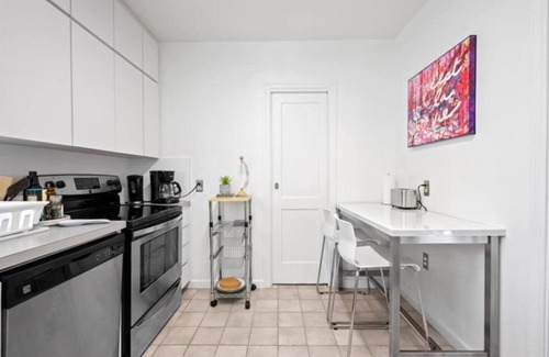 Southwest Casa | Koi Pond Oasis: Near Beach & Downtown
