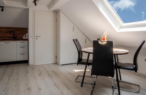 Neu-Ulm Apartamento | Kokett Apartment