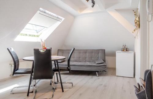 Neu-Ulm Apartamento | Kokett Apartment