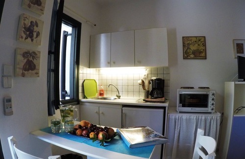 Kokkini Chani Apartamento | Kokkini Hani, Estudio encantador para 1-3 personas, a 100 metros de la playa.