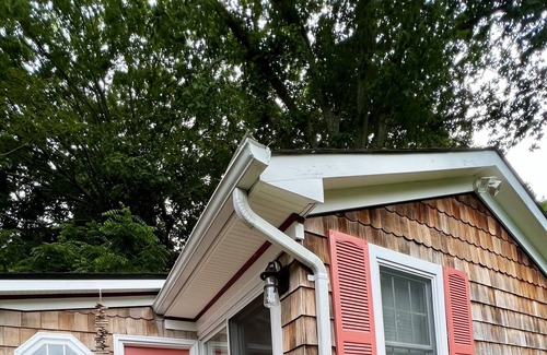 Cold Spring Harbor Cabaña | Kokomo Cottage, Cozy Beach Town Bungalow
