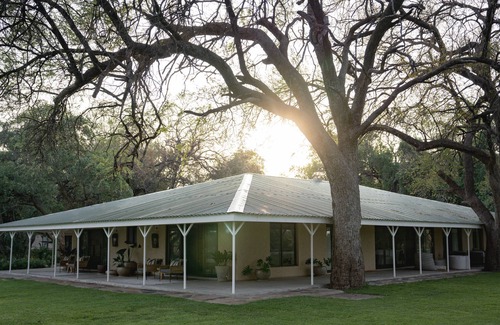 Lentswelemoriti Casa | Kolokolo Safari Home – Mashatu Game Reserve