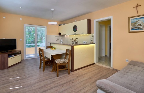 Krizna luka Apartamento | Komazin