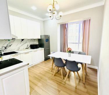 Ulytau District Apartamento | Komfort City Residential Fam Luxe Complex with Mountain View