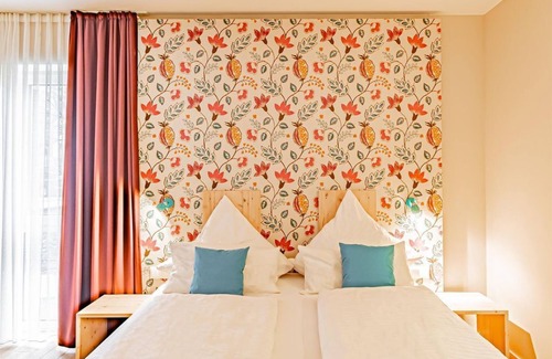 Langsur Cama Y Desayuno | Komfort Doppelzimmer Barrierefrei - Weingut Johannishof