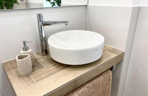 Friedrichstadt Apartamento | Komfort - Suite zentral, mit Balkon und Waschmaschine