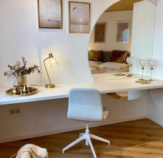 Friedrichstadt Apartamento | Komfort - Suite zentral, mit Balkon und Waschmaschine
