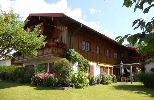 Blindau Apartamento | Komfortable Ferienwohnung Mit Herrlichem Bergblick