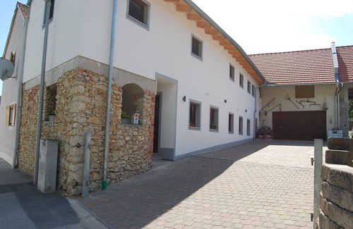 Saal an der Donau Apartamento | Komfortable Ferienwohnung mit Drei Schlafzimmern