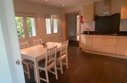 Raron Apartamento | Komfortable Wohnung