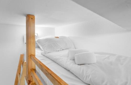 Ehrenfeld Apartamento | Komfortables Studio in Köln-Ehrenfeld, Küche, Vollausstattung, Netflix, 1 Min zur U-Bahn, 10 Min zum Neumarkt