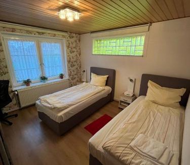 Neumuenster Apartamento | Komfortables Studio mit Terrasse und kleinem Garten - Erholung inklusive