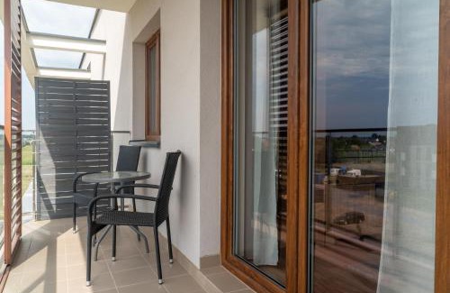 Ozarow Mazowiecki Apartamento | Komfortowy Apartament Nadbrzeżna blisko Warszawy z Parkingiem