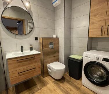 Ozarow Mazowiecki Apartamento | Komfortowy Apartament Nadbrzeżna blisko Warszawy z Parkingiem