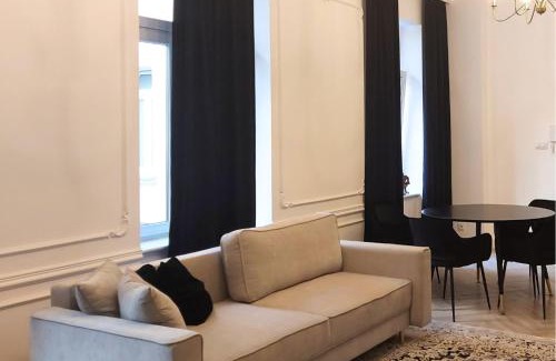 Srodmiescie Apartamento | Komfortowy apartament z parkingiem, 70m2, Śródmieście -klimatyzacja, dostęp na kod-Polonia Resident