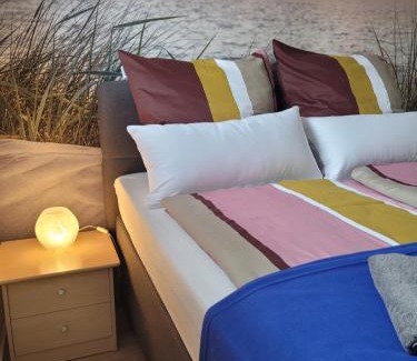 Bad Zwischenahn Apartamento | KomfortPlus modernes Premium Apartment - Top Lage - Balkon - Parkplatz