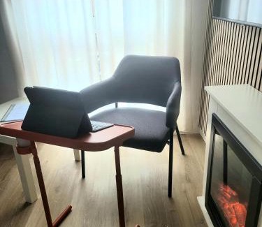 Bad Zwischenahn Apartamento | KomfortPlus modernes Premium Apartment - Top Lage - Balkon - Parkplatz
