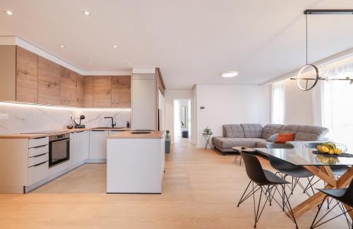 Zadar Apartamento | Komod