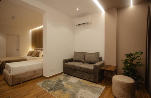 Velipoje Hotel | KOMPLEKSI ROYAL