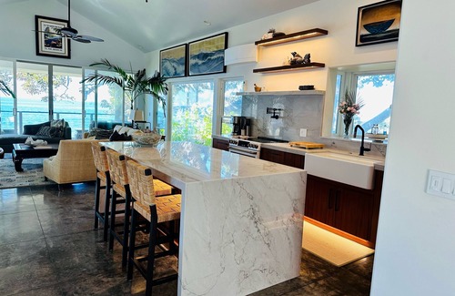 Kailua-Kona Casa | Kona Bay Hale by RedAwning