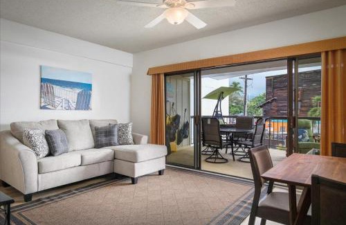 Historic Kailua Village Casa | Kona Plaza 210