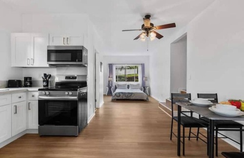 Kona Palisades Casa | Kona Studio + 2 Small Bonus Rooms, Big Covered Patio, Near Beaches /Airport