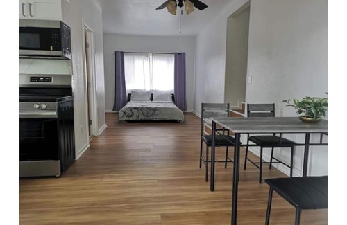 Kona Palisades Casa | Kona Studio + 2 Small Bonus Rooms, Big Covered Patio, Near Beaches /Airport
