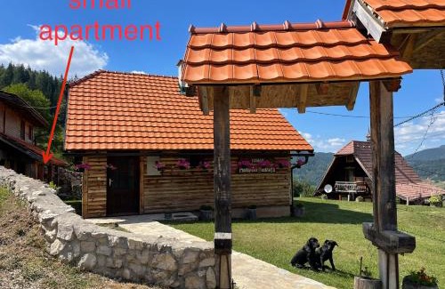 Bajina Basta Casa | Konak Mandica avlija