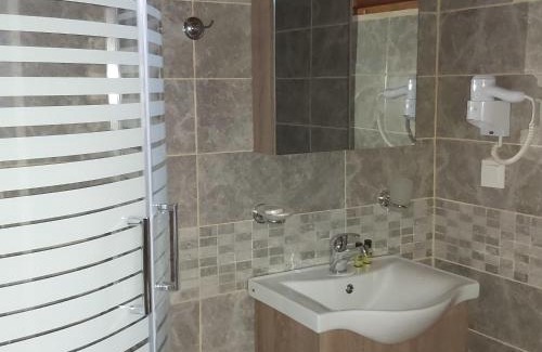 Aghios Athanasios Casa | Konaki inn