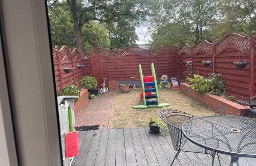 Loughton Apartamento | Konesha