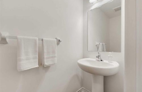 Orangeville Casa | Konia Suites