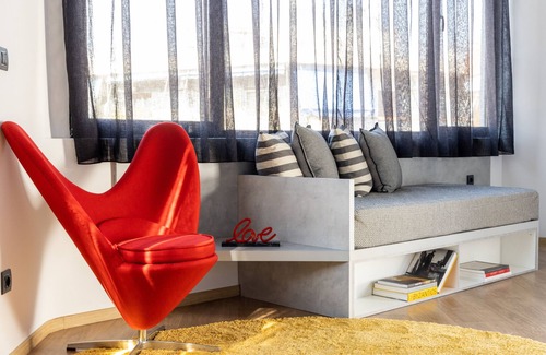 Kinosargous Casa | Koniama Acropolis