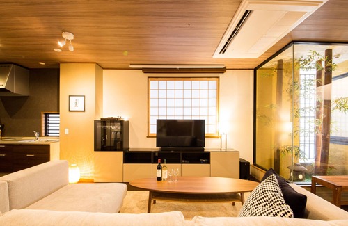 Dotonbori Casa | KONJAKUSO Osaka Dotonbori "YORIAI" Penthouse Stay