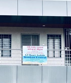 Kankavali Apartamento | Konkan Central Kankavali AC Family Room