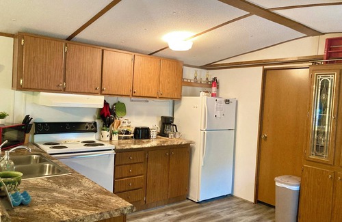Damascus Casa | Konnarock Homestead w/ Mountain View, VA Creeper Trail/Appalachian Trail local