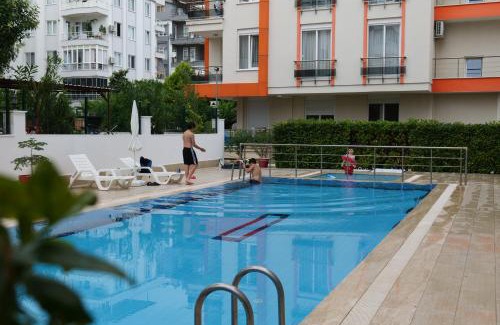 Liman Mahallesi Apartamento | Konyaaltı - Liman - Antalya - Lüks ve Huzurlu Sitede Güzel Bir Daire