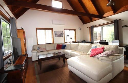 Hat Head Casa | Kookaburra Cottage 71 Straight St HH